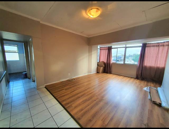 1 BEDROOM APARTMENT FOR SALE IN TOWNSEND ESTATE